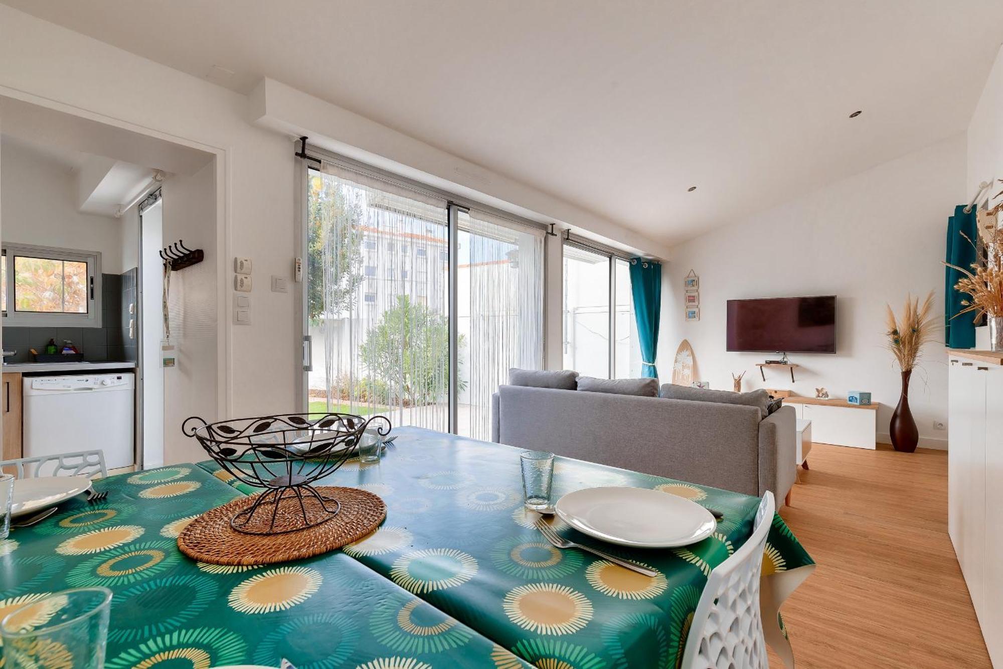 Entre Coeur De Ville Et Plage, Maison Pour 8 Saint-Gilles-Croix-de-Vie Zewnętrze zdjęcie